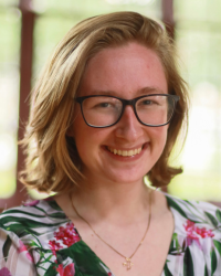 Headshot of Amelia Schaeffer